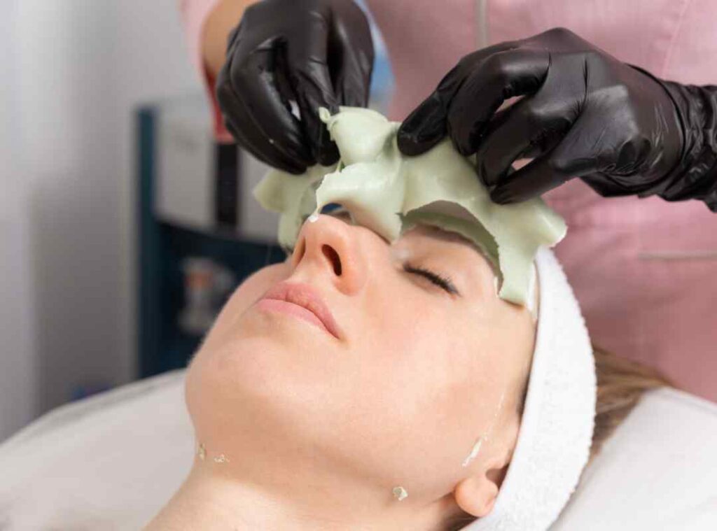 Full face wax in Marathahalli available now – Visit our parlour near Marathahalli Bridge for flawless skin!